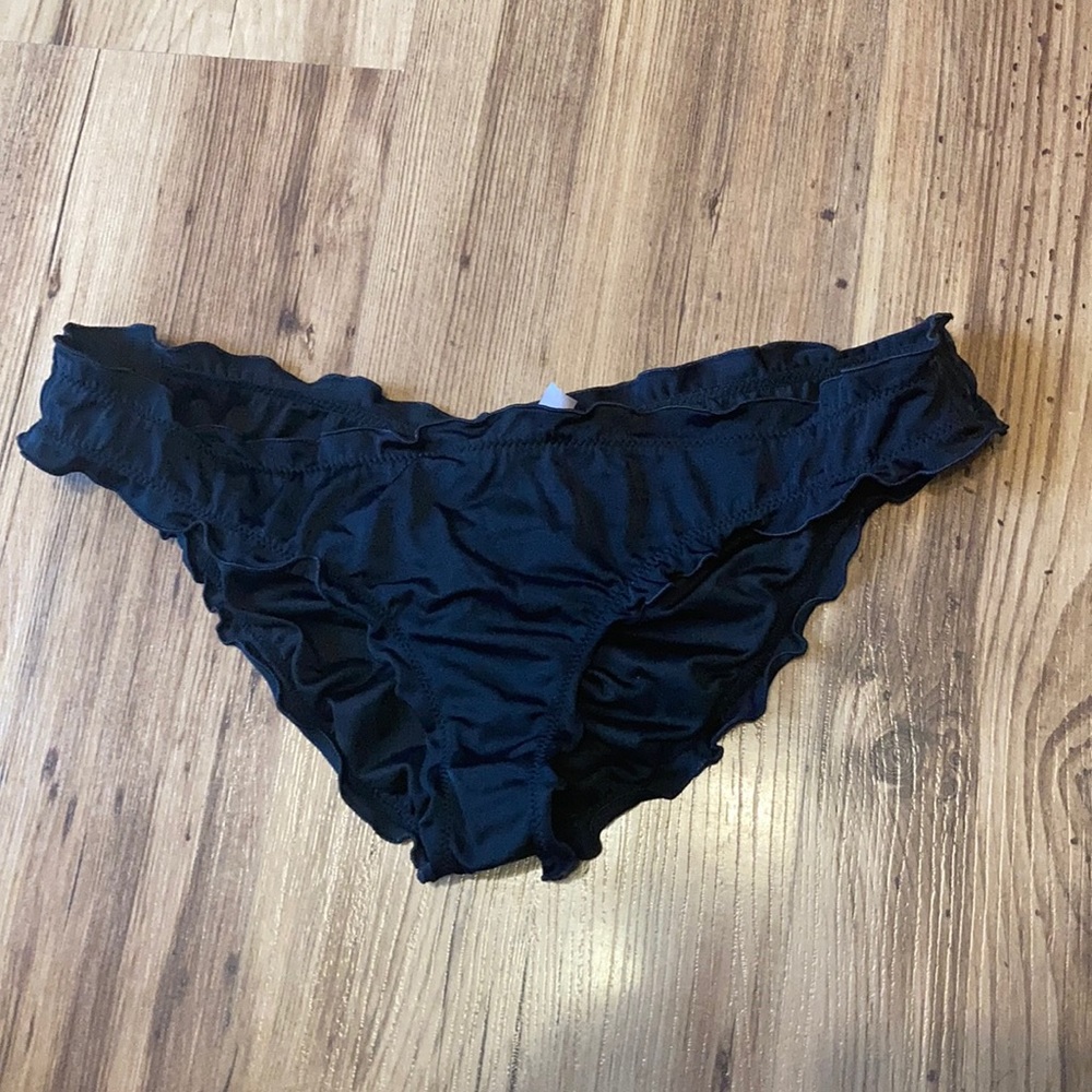 Victoria Secret Ruffles lines panties